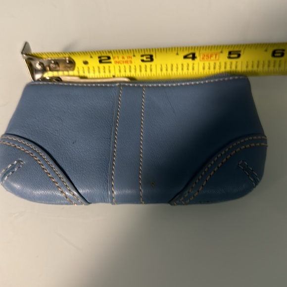 Coach blue leather with white pull keyring bag - Picture 3 of 4